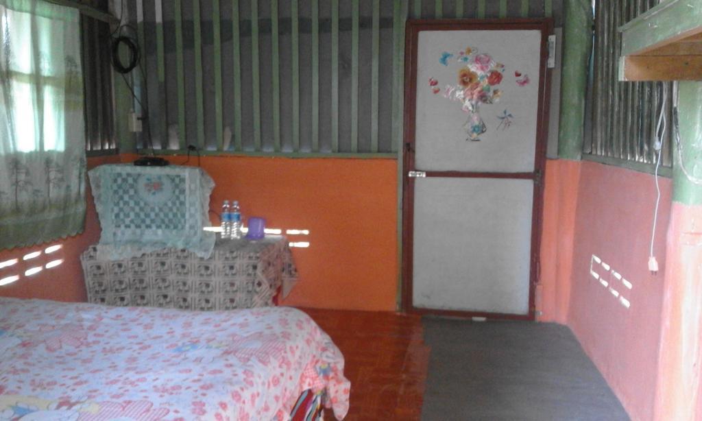 Hotel Baan Pai Likit Extérieur photo