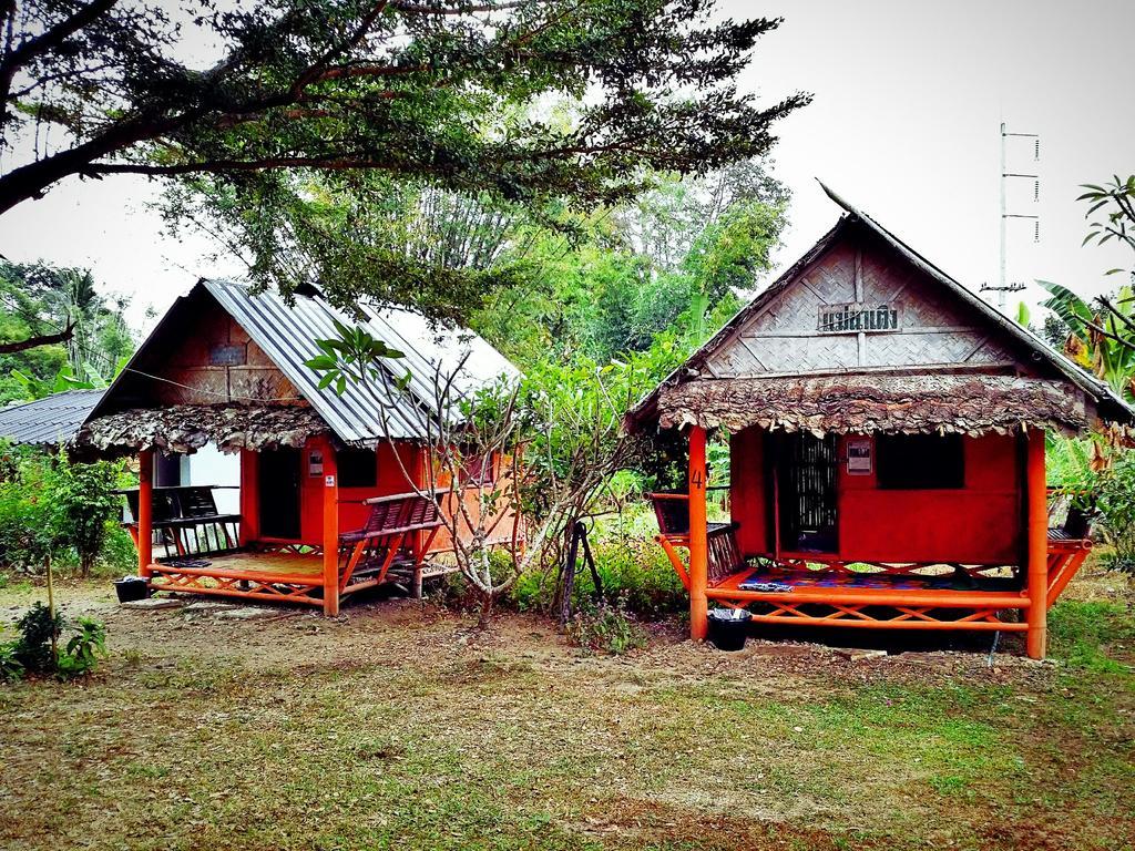 Hotel Baan Pai Likit Extérieur photo