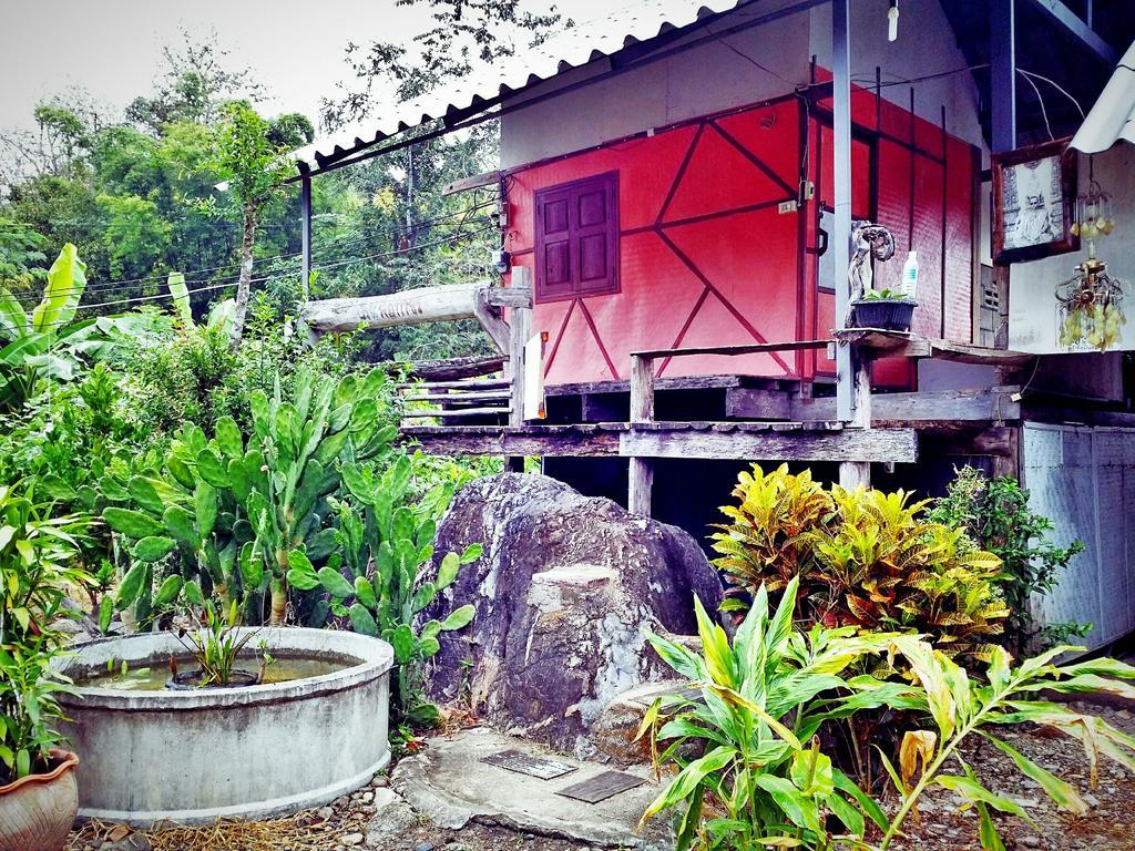 Hotel Baan Pai Likit Extérieur photo